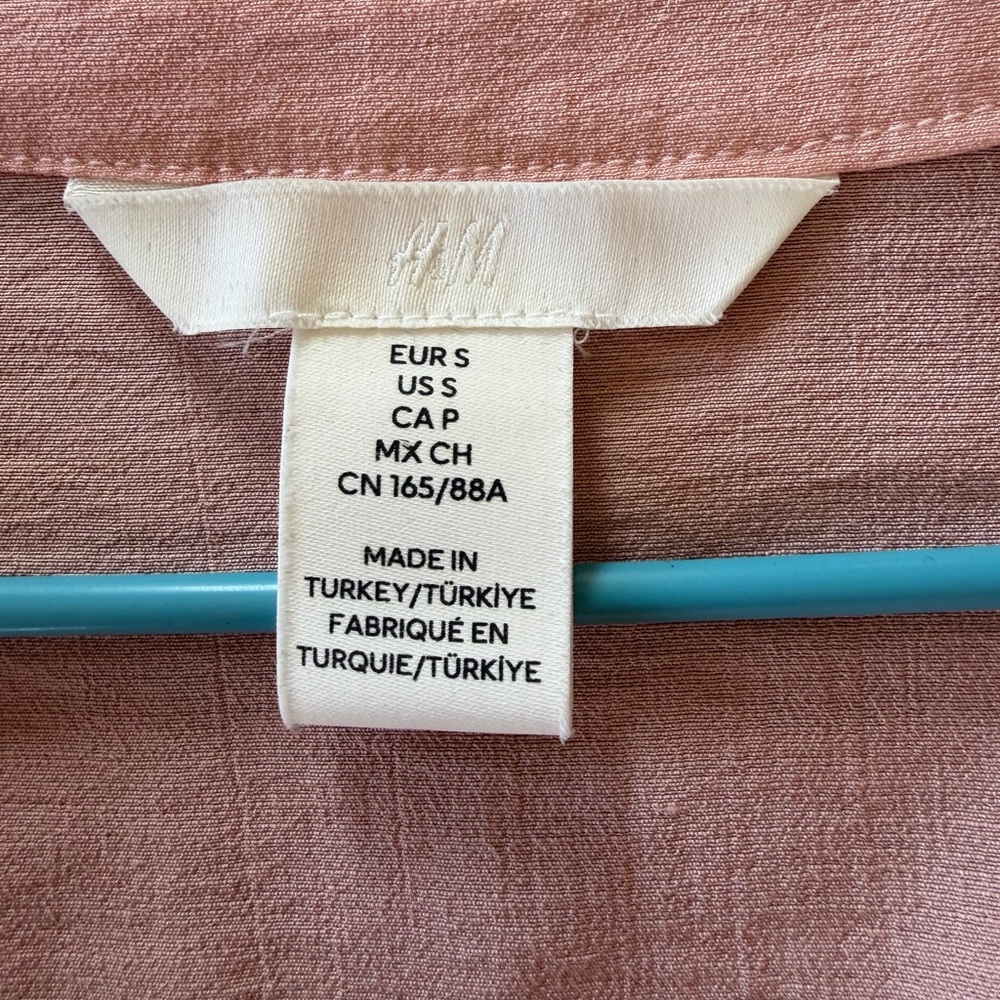 H&M Soft Pink Ruffle Blouse - Picture 4 of 5